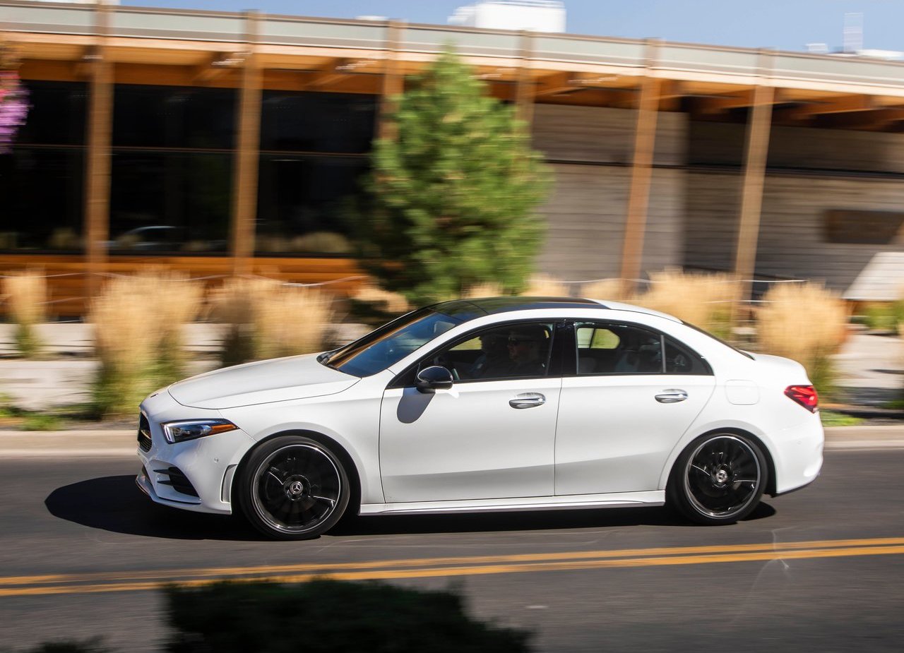 2019 - MERCEDES-BENZ A SEDAN US VERSION, foto 41