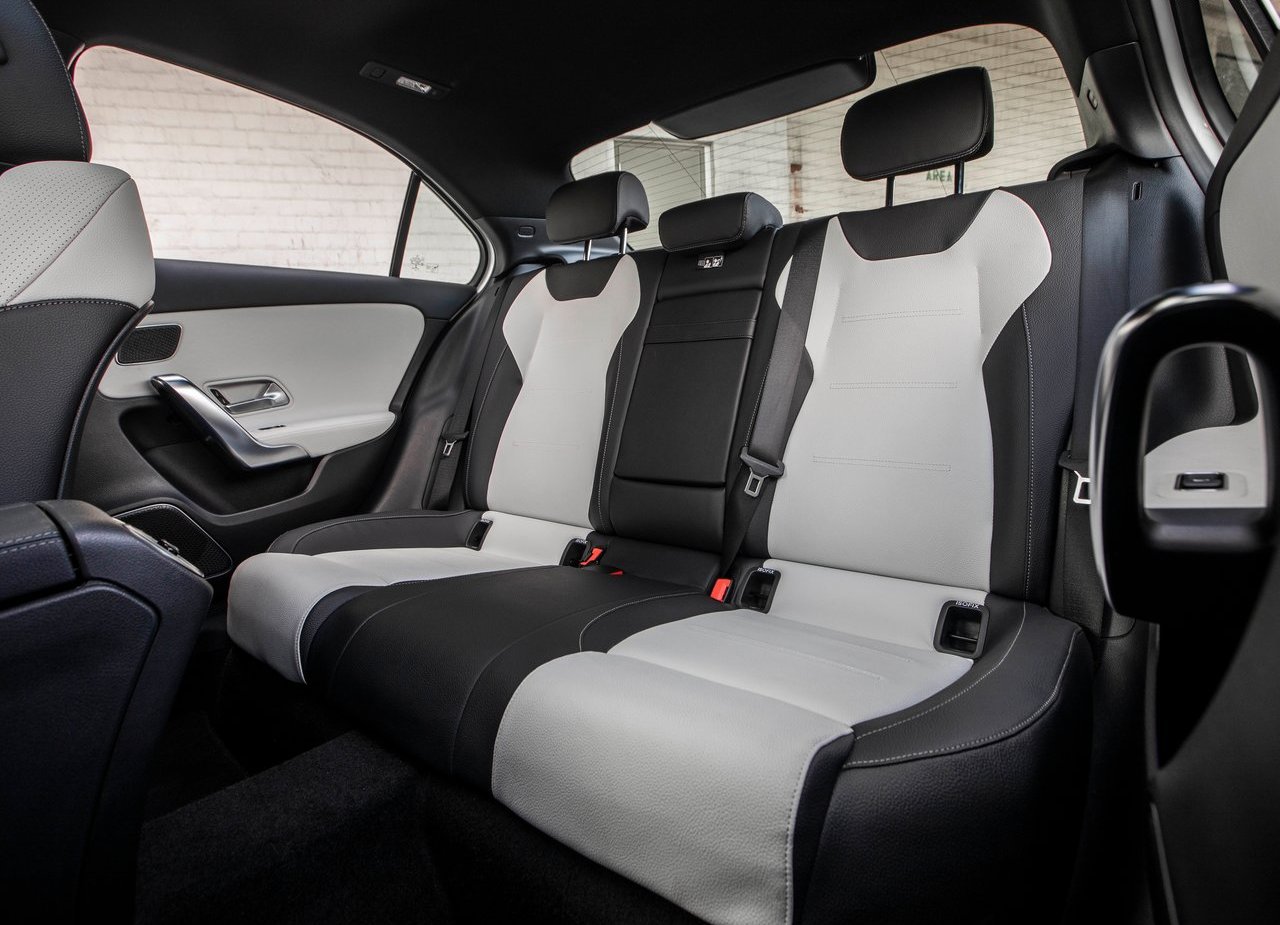 2019 - MERCEDES-BENZ A SEDAN US VERSION, foto 105