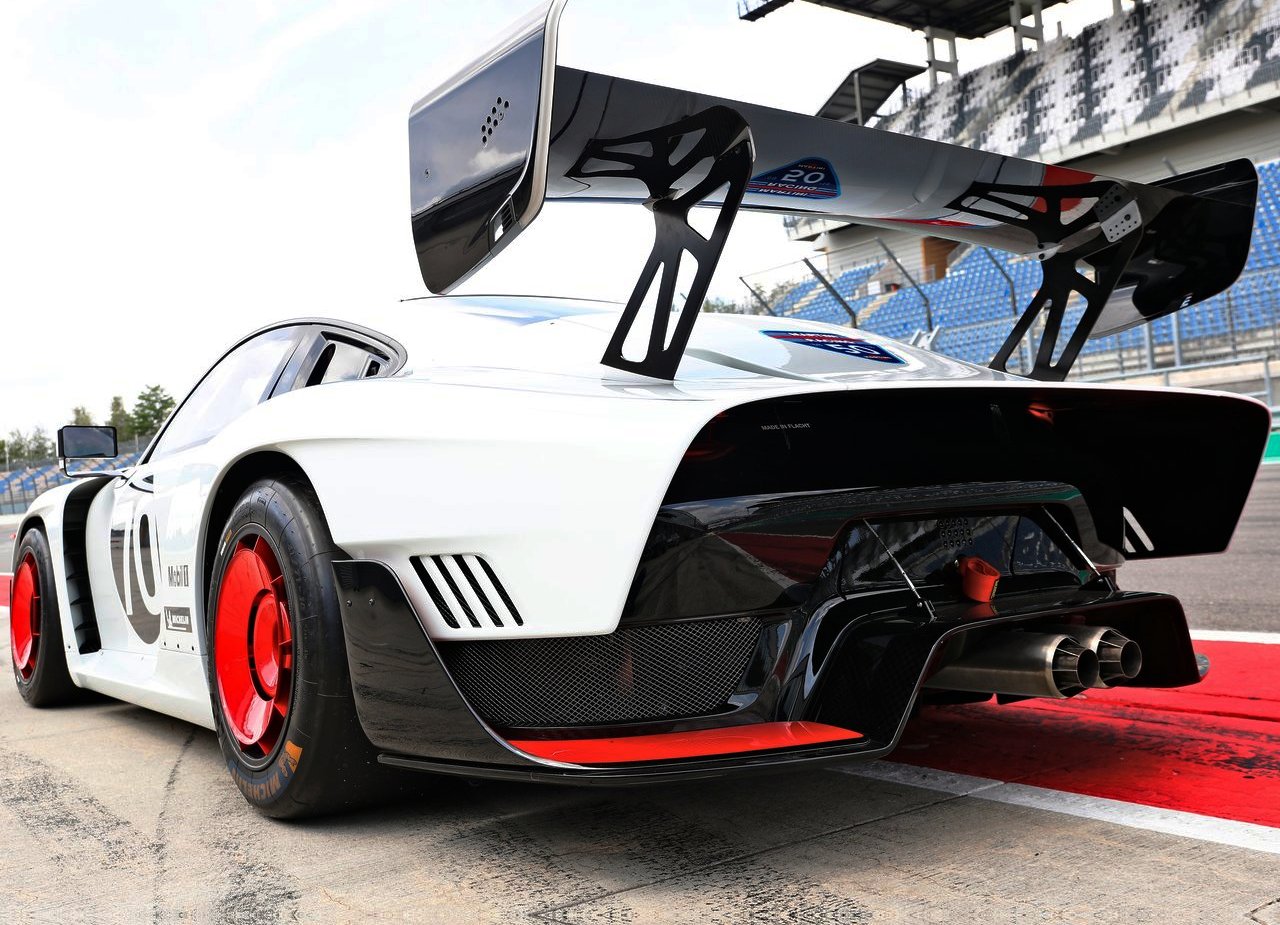 2019 - PORSCHE 935, foto 30