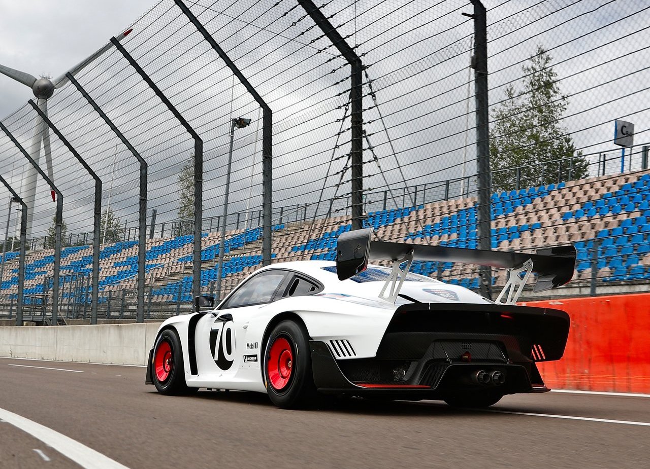 2019 - PORSCHE 935, foto 31