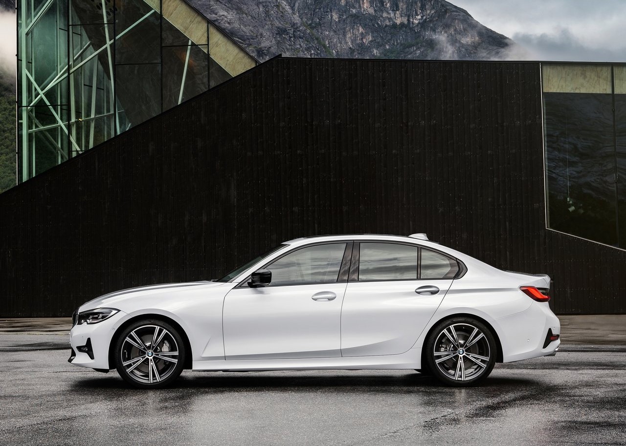 BMW 3 SERIES SEDAN, foto 20