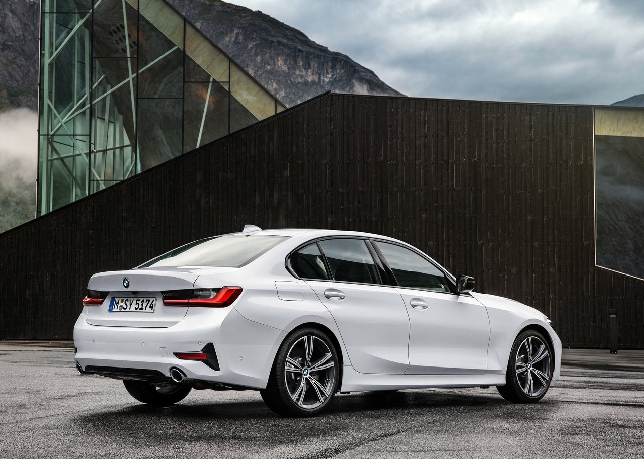 BMW 3 SERIES SEDAN, foto 26