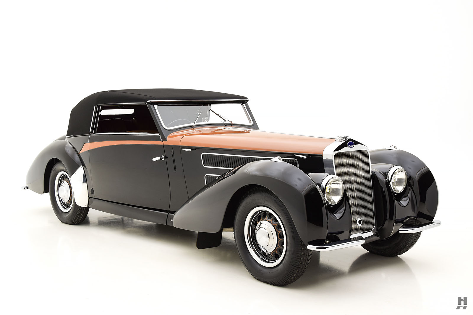 1938 - DELAGE D8 VANVOOREN DROPHEAD COUPE, foto 2