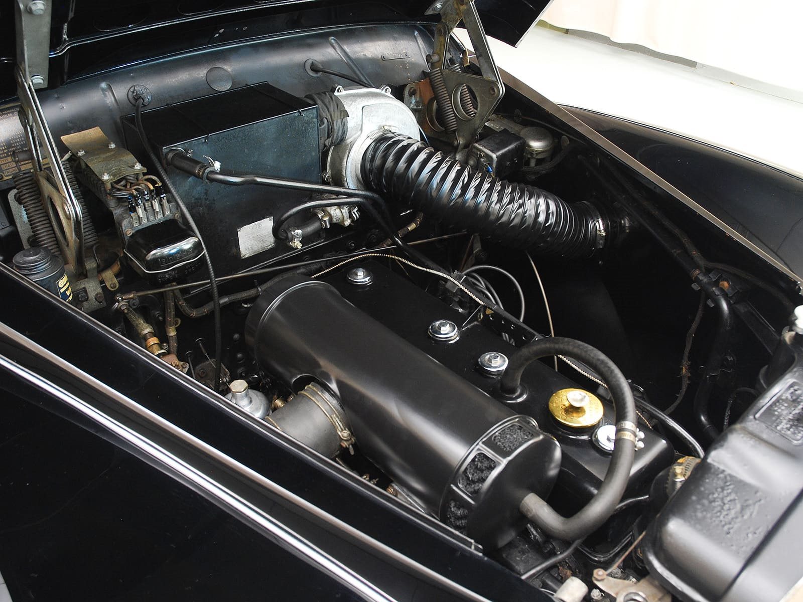 DAIMLER CONQUEST CENTURY SEDAN, foto 5