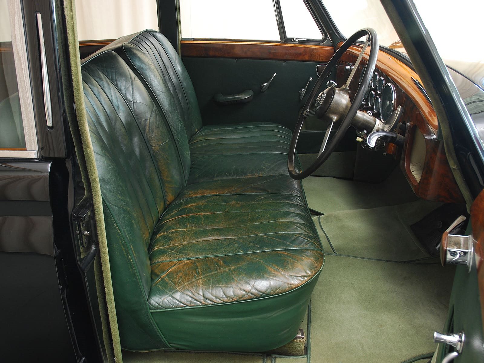 DAIMLER CONQUEST CENTURY SEDAN, foto 9
