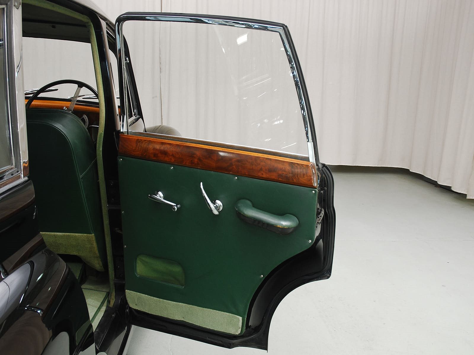 DAIMLER CONQUEST CENTURY SEDAN, foto 14