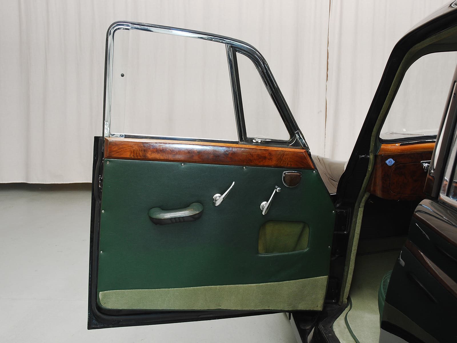 DAIMLER CONQUEST CENTURY SEDAN, foto 15