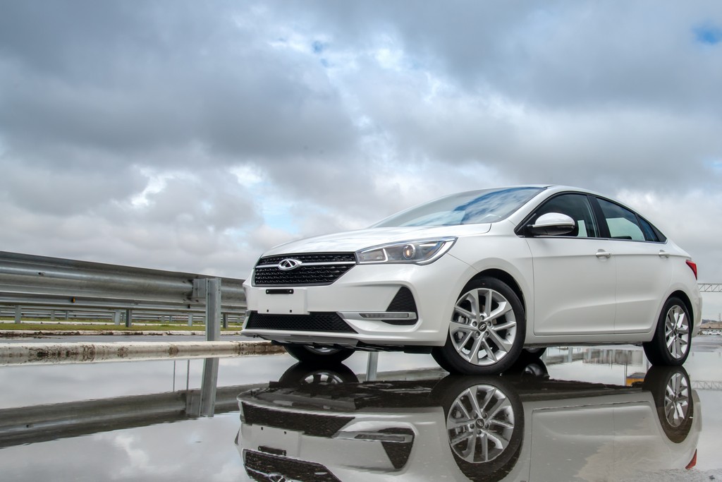 2019 - CAOA CHERY ARRIZO 5, foto 2