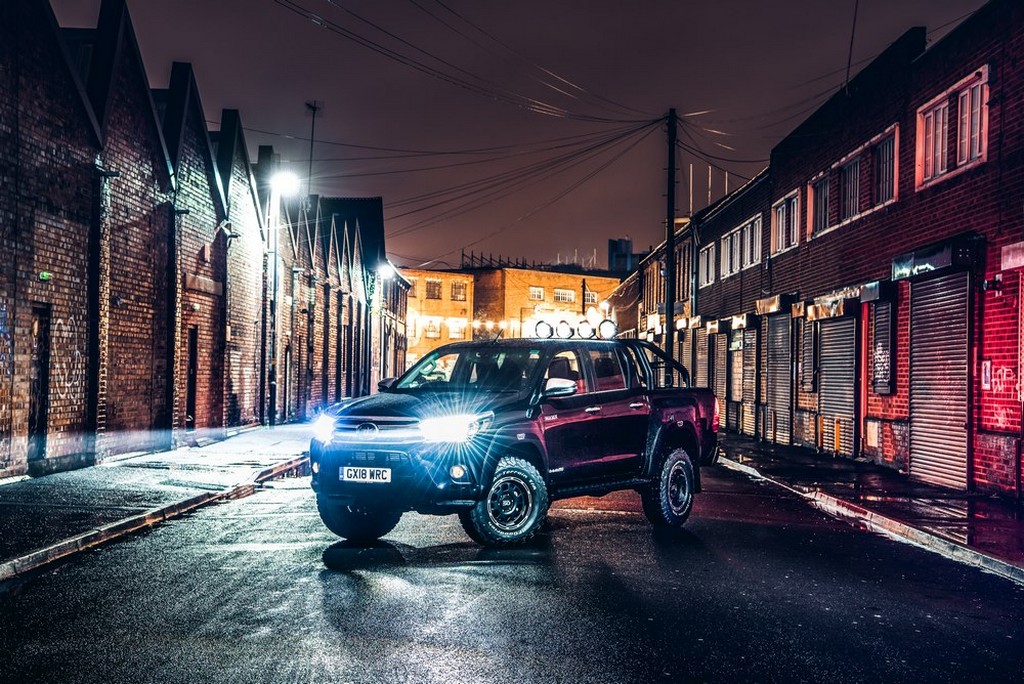 2019 - TOYOTA HILUX INVINCIBLE 50 BY ARCTIC TRUCKS, foto 3