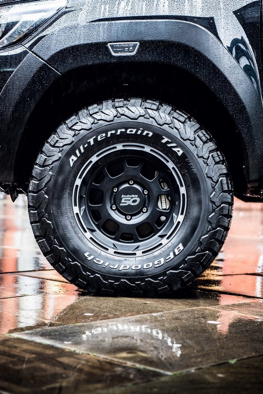 2019 - TOYOTA HILUX INVINCIBLE 50 BY ARCTIC TRUCKS, foto 12
