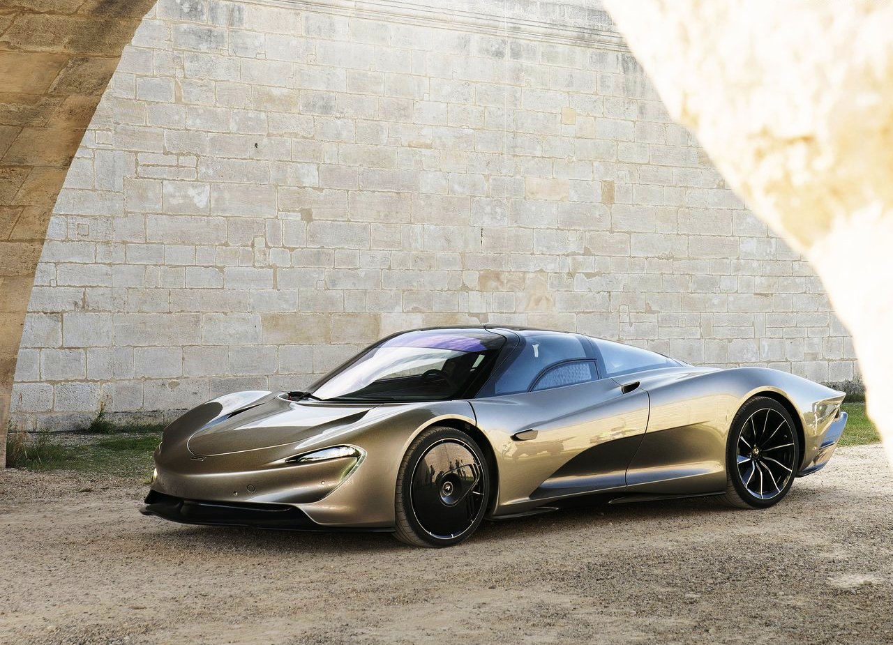 McLAREN SPEEDTAIL, foto 2