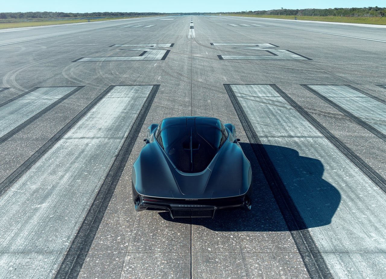 McLAREN SPEEDTAIL, foto 11