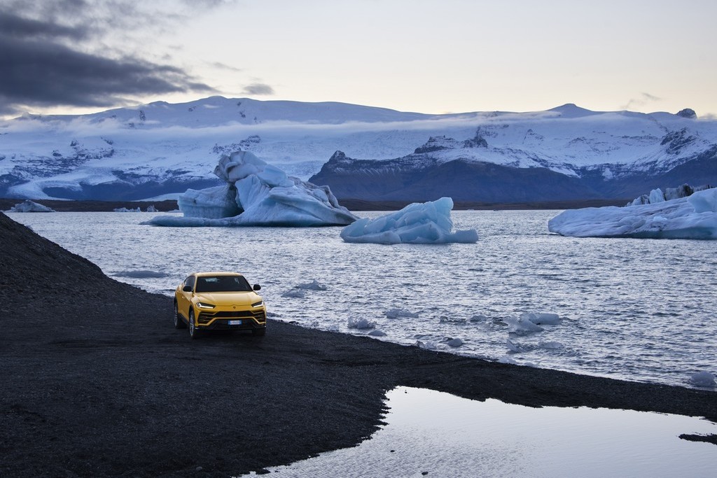 2019 - LAMBORGHINI URUS IN ICELAND, foto 1
