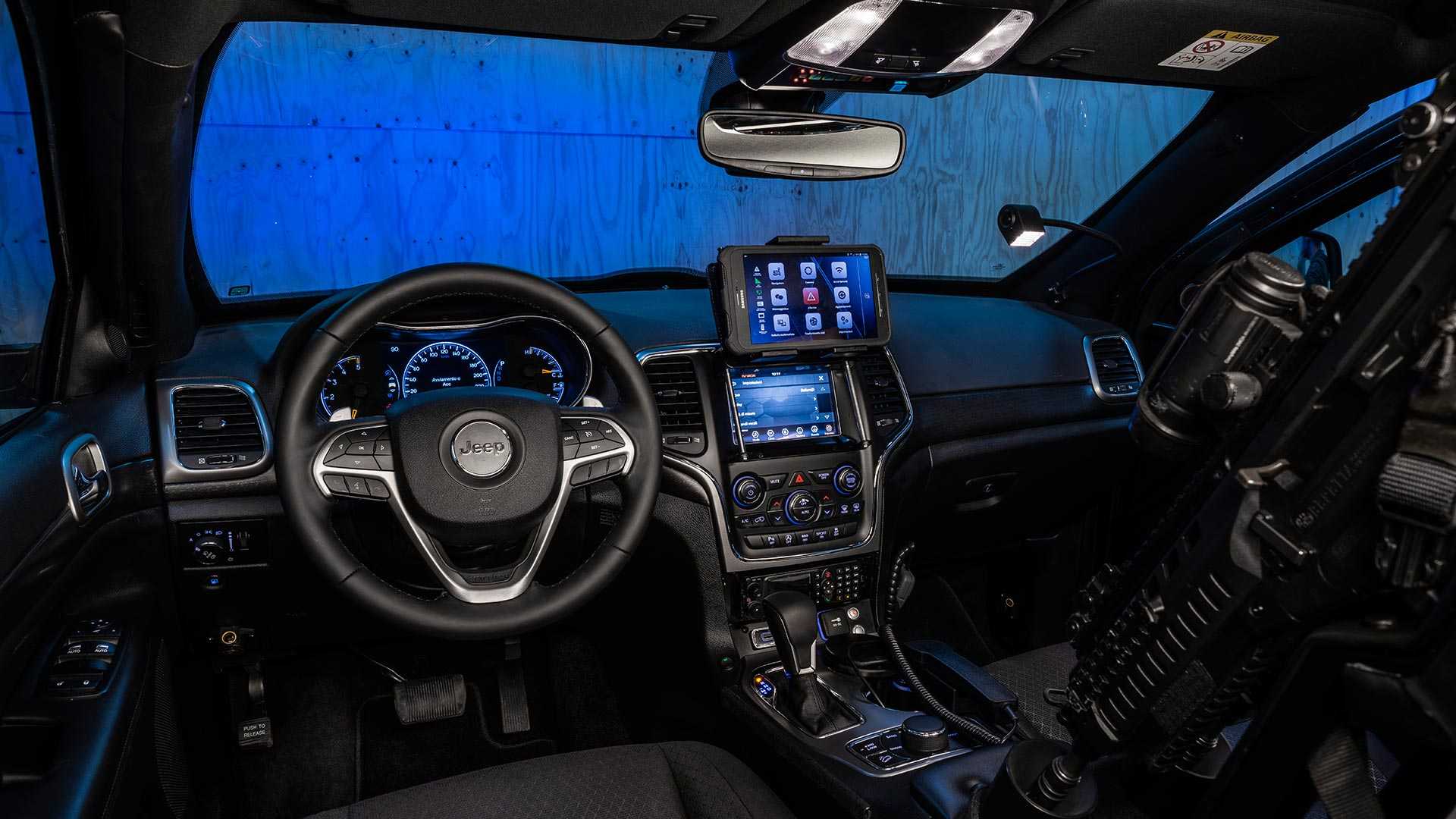 JEEP GRAND CHEROKEE CARABINIERI ITALIA, foto 8