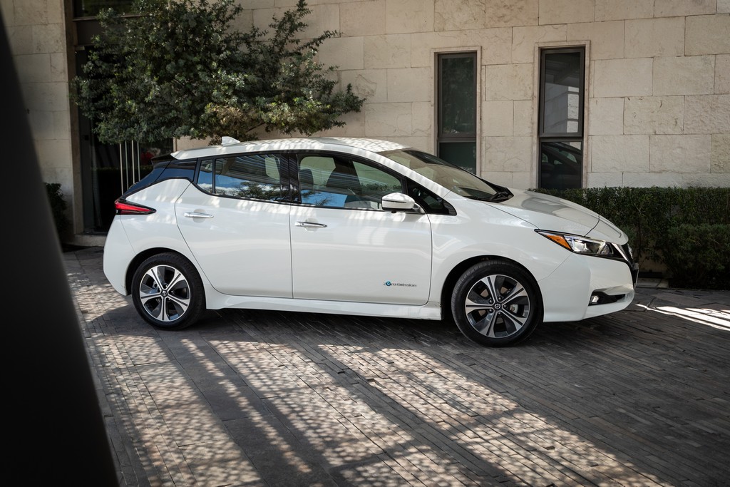 NISSAN LEAF, foto 2