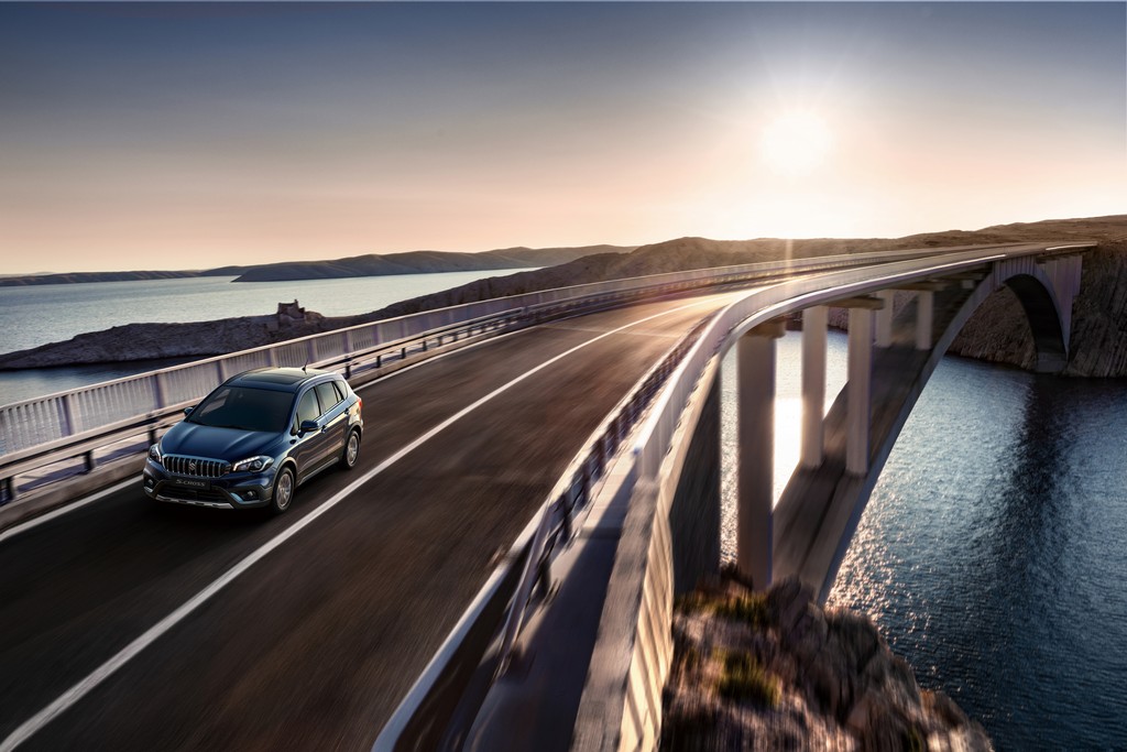 2019 - SUZUKI S-CROSS, foto 2