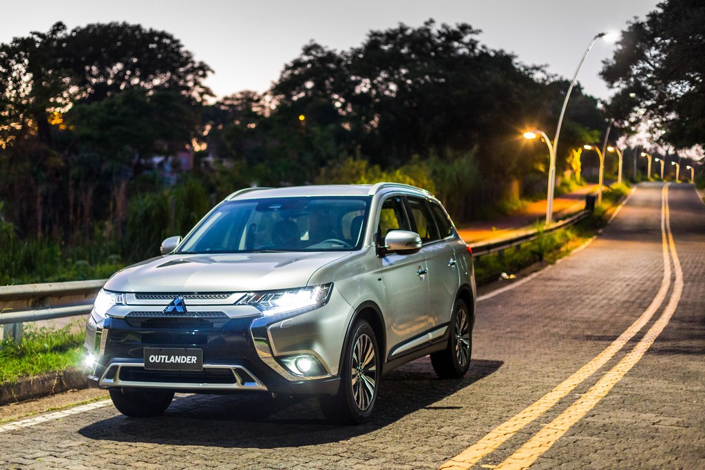 MITSUBISHI OUTLANDER, foto 32