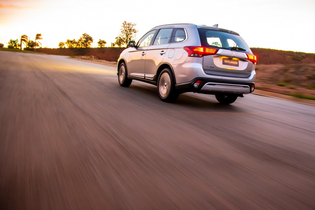 MITSUBISHI OUTLANDER, foto 35