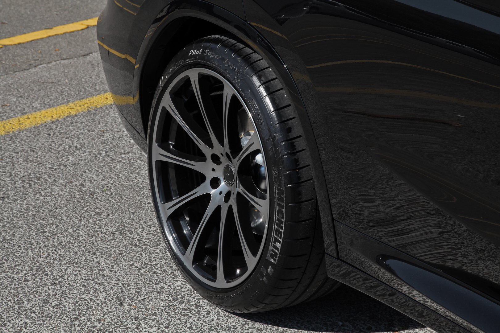 BMW X4 BY DÄHLER, foto 3