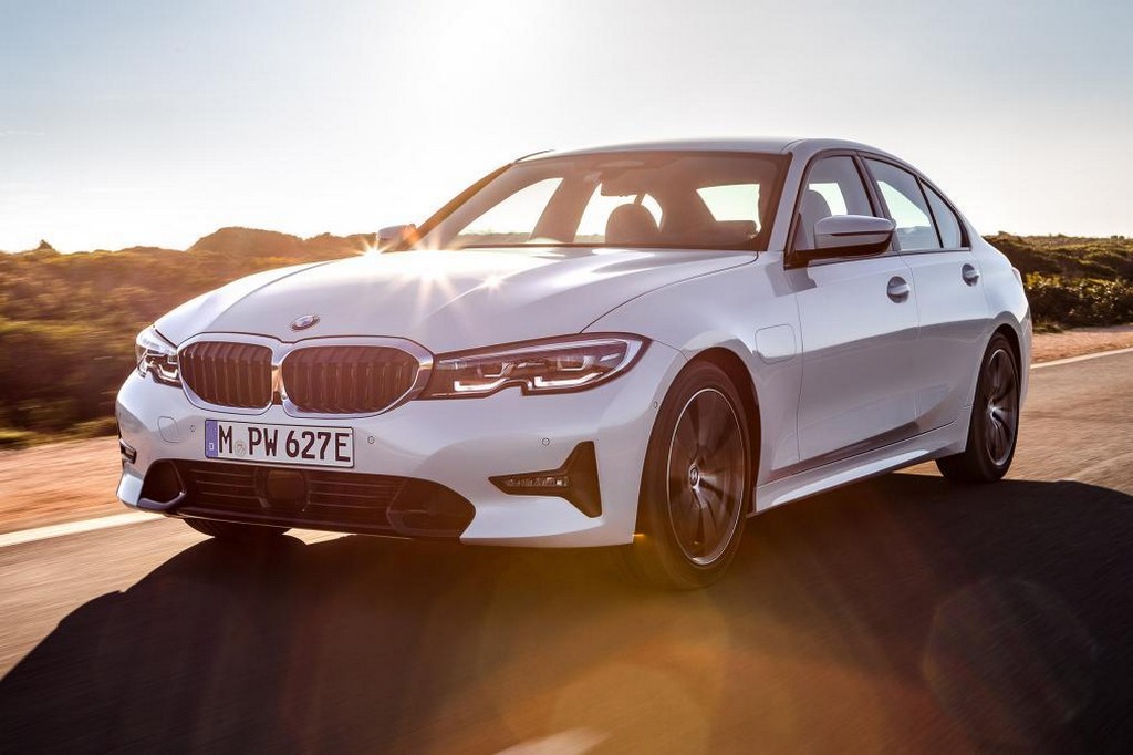 2019 - BMW 330e SEDAN iPERFORMANCE, foto 1