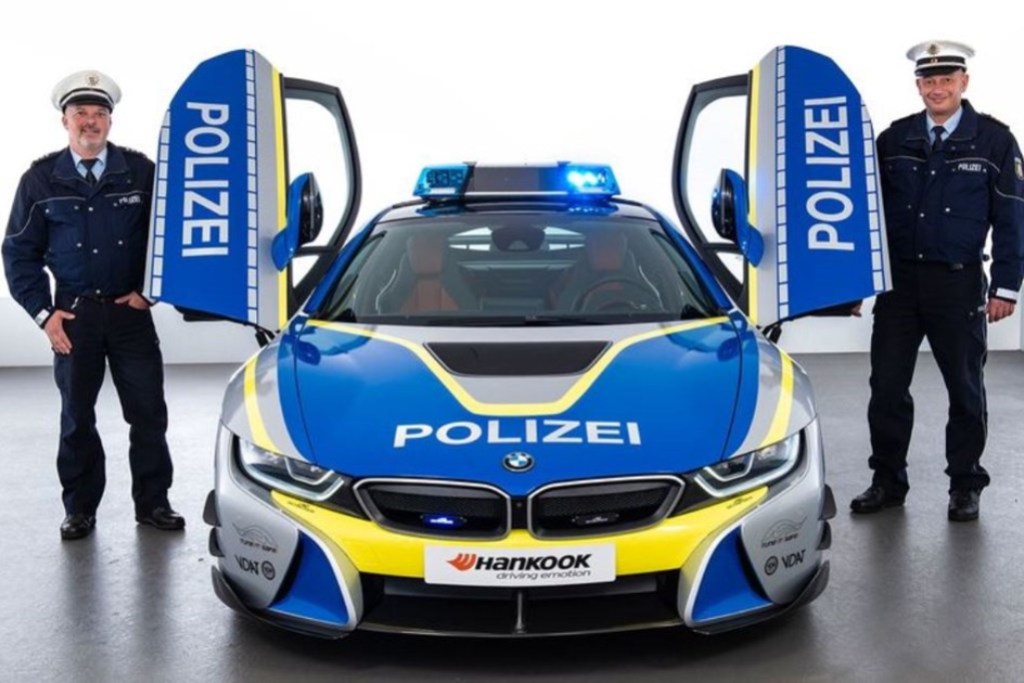 2018 - BMW i8 POLICE CAR BY AC SCHNITZER, foto 17
