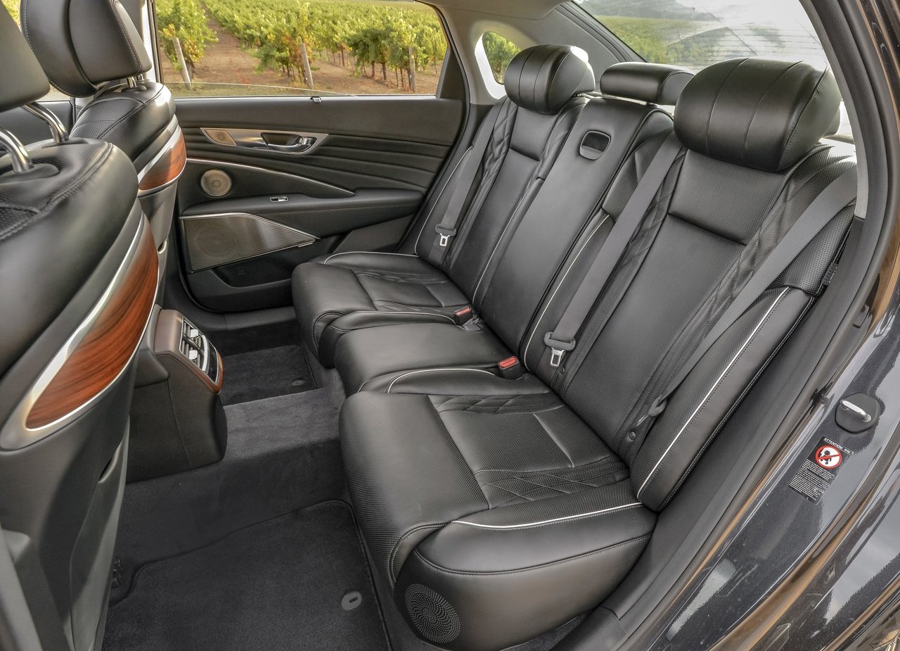 2019 - KIA K900, foto 38