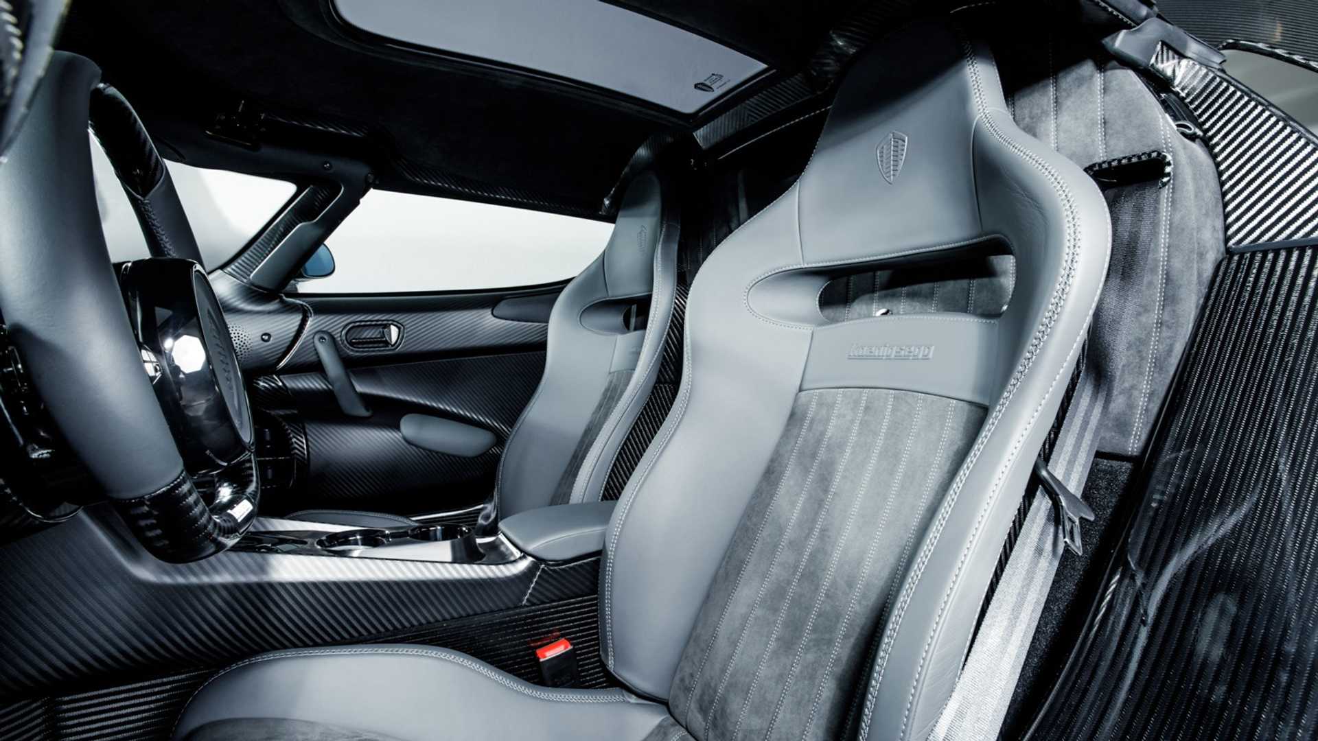 2018 - KOENIGSEGG REGERA NAKED CARBON, foto 10