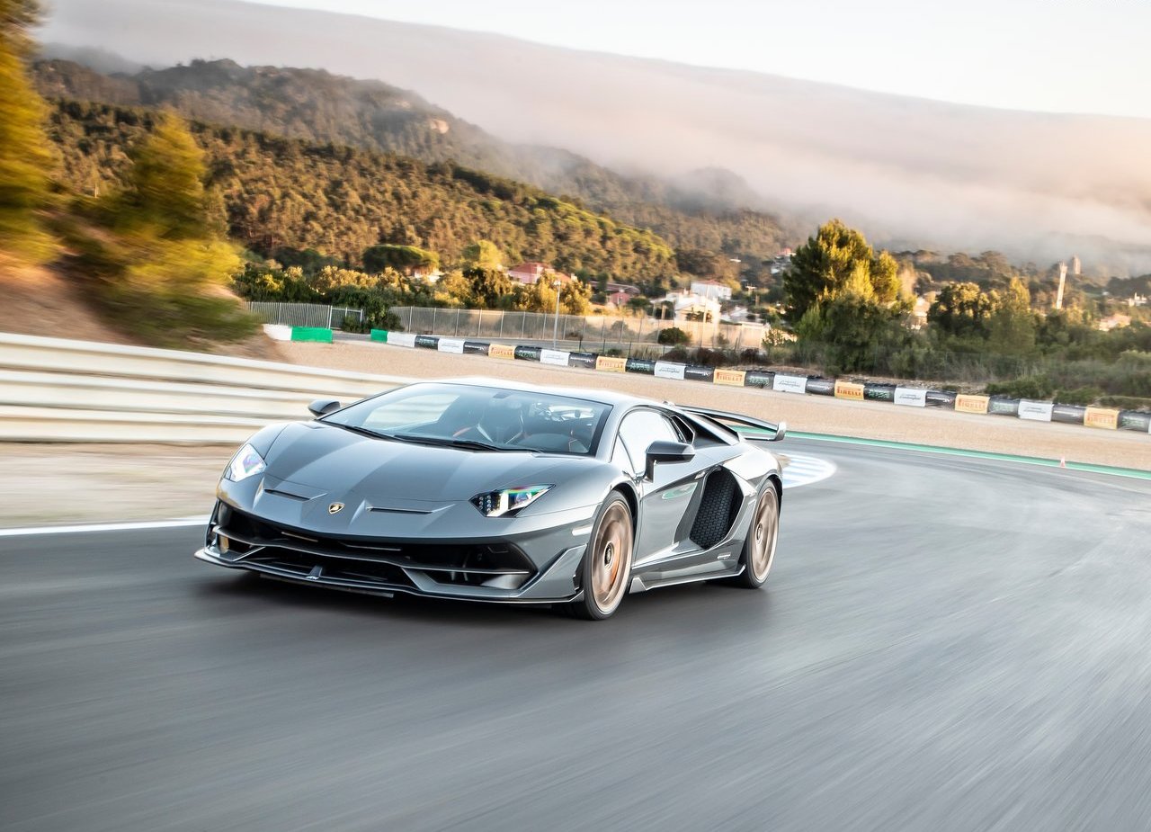 2019 - LAMBORGHINI AVENTADOR SVJ, foto 31