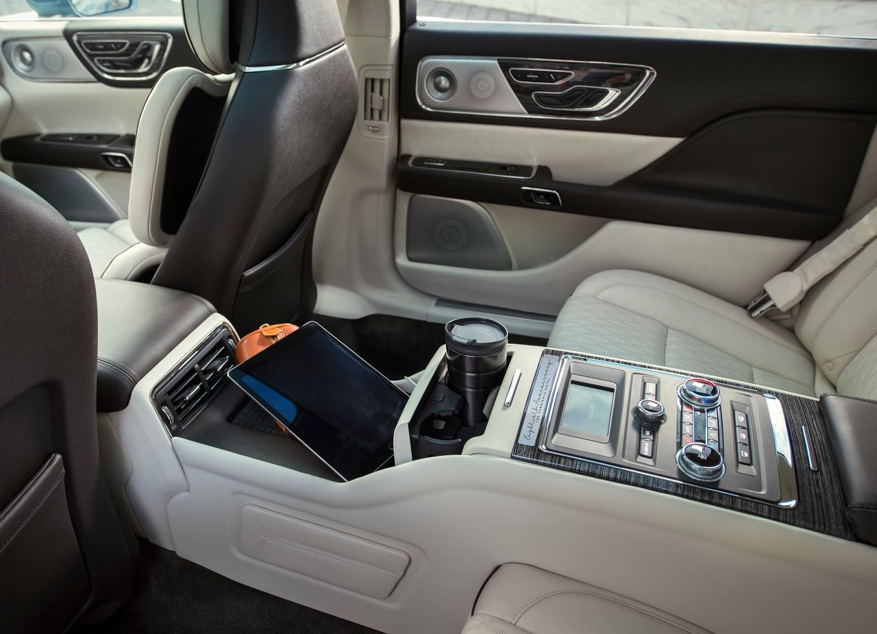 2019 - LINCOLN CONTINENTAL 80TH ANNIVERSARY COACH DOOR EDITION, foto 33