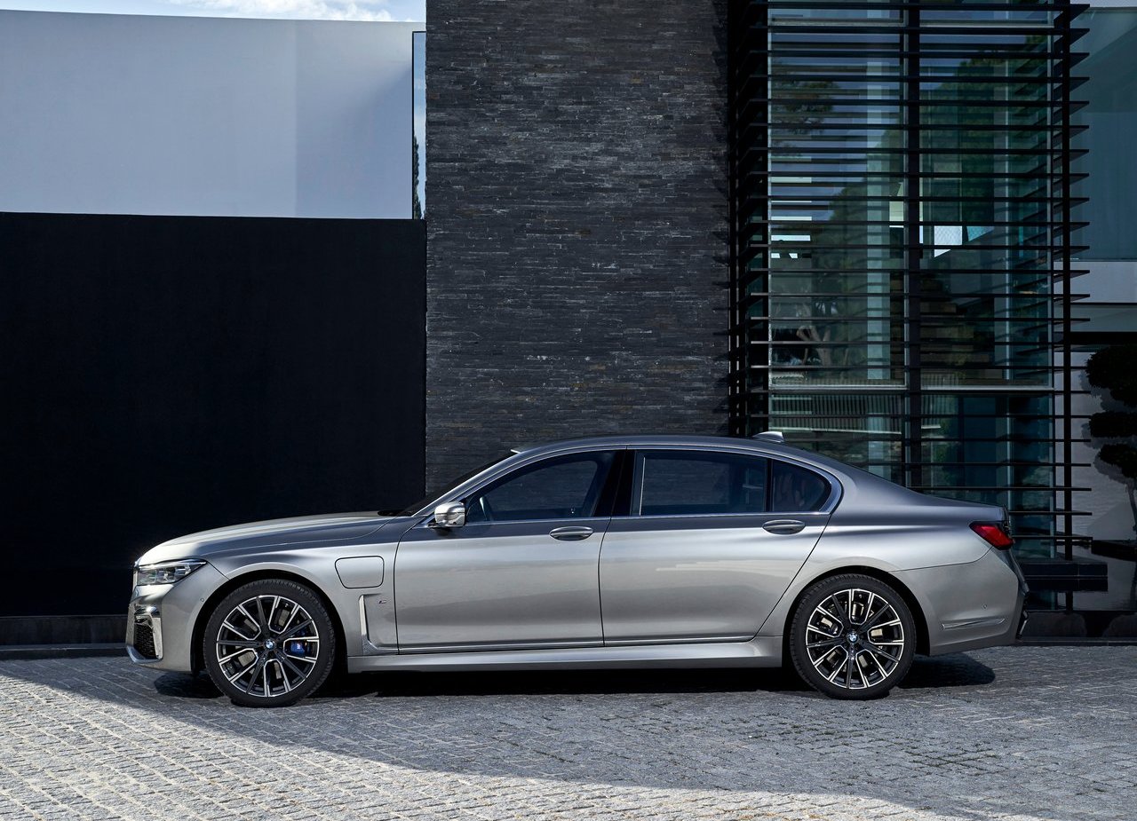 2020 - BMW 745Le, foto 30