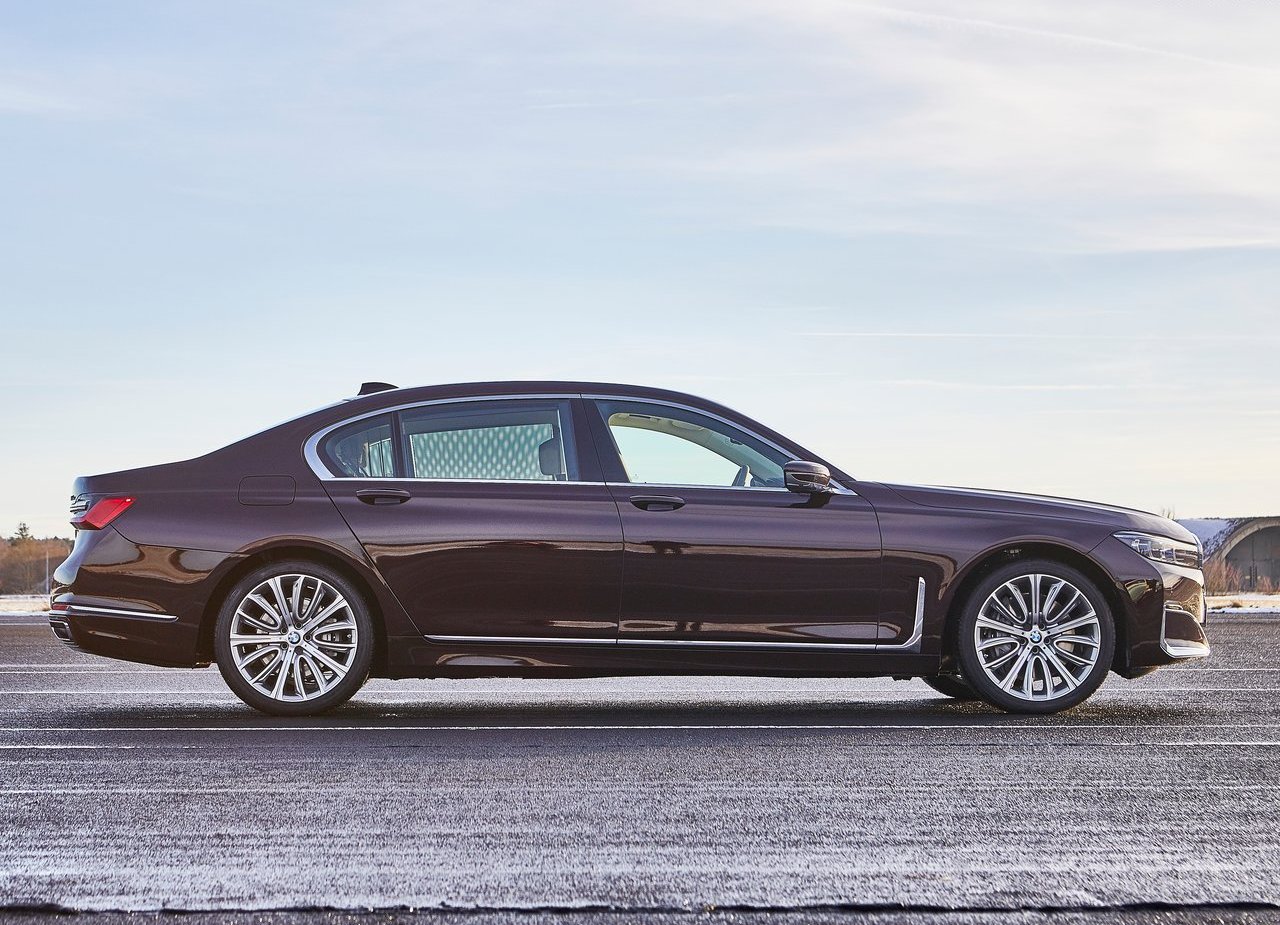 2020 - BMW 745Le, foto 33