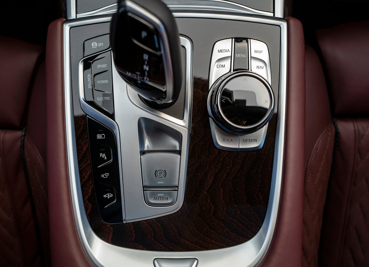 2020 - BMW 745Le, foto 70