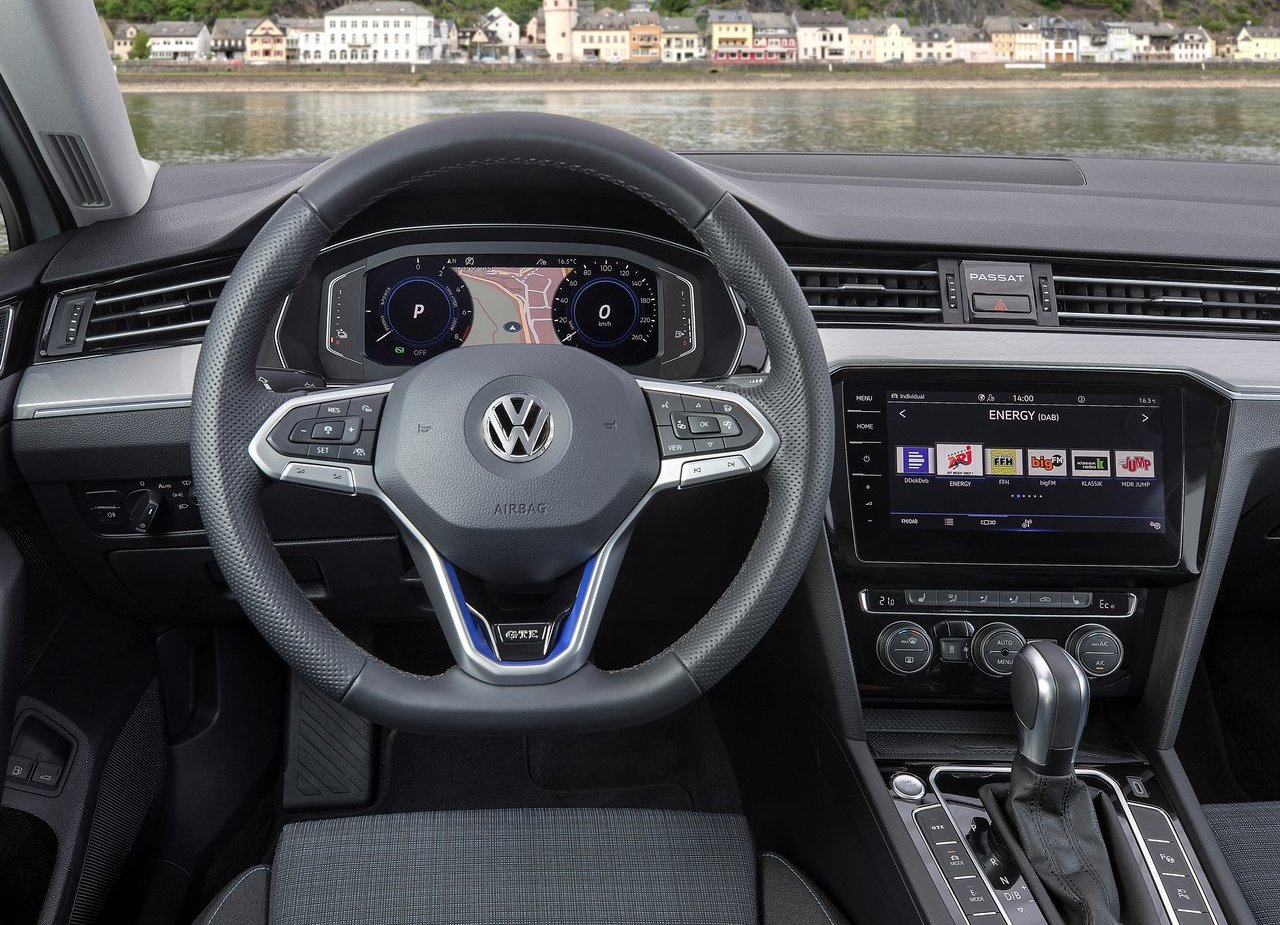 2020 - VOLKSWAGEN PASSAT GTE VARIANT, foto 22