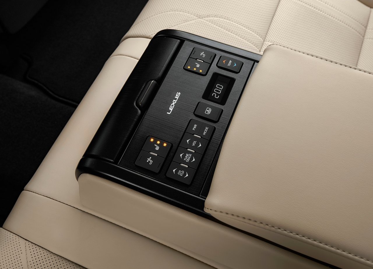 2019 - LEXUS ES EU VERSION, foto 135
