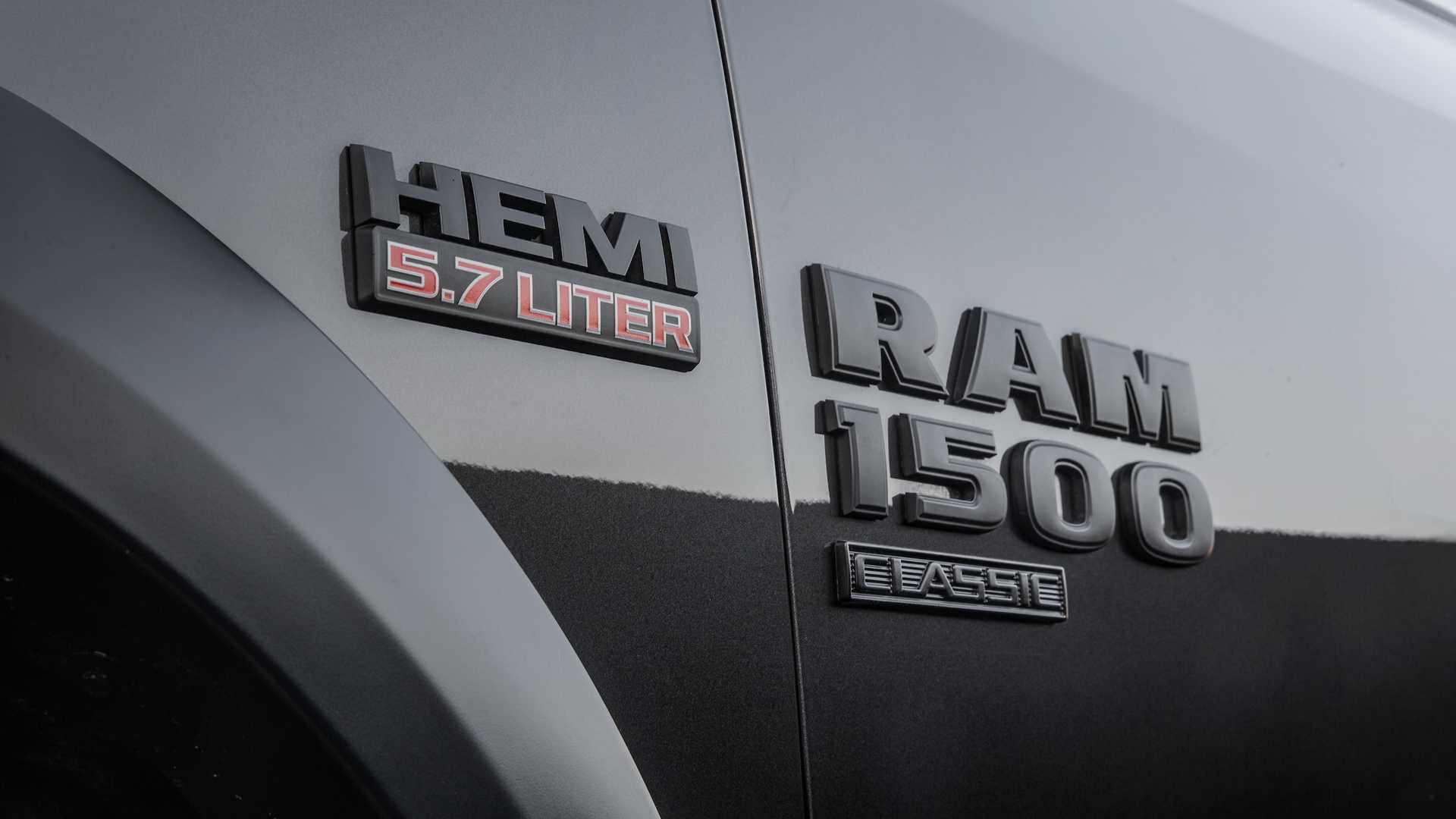 2019 - RAM 1500 CLASSIC WARLOCK, foto 9