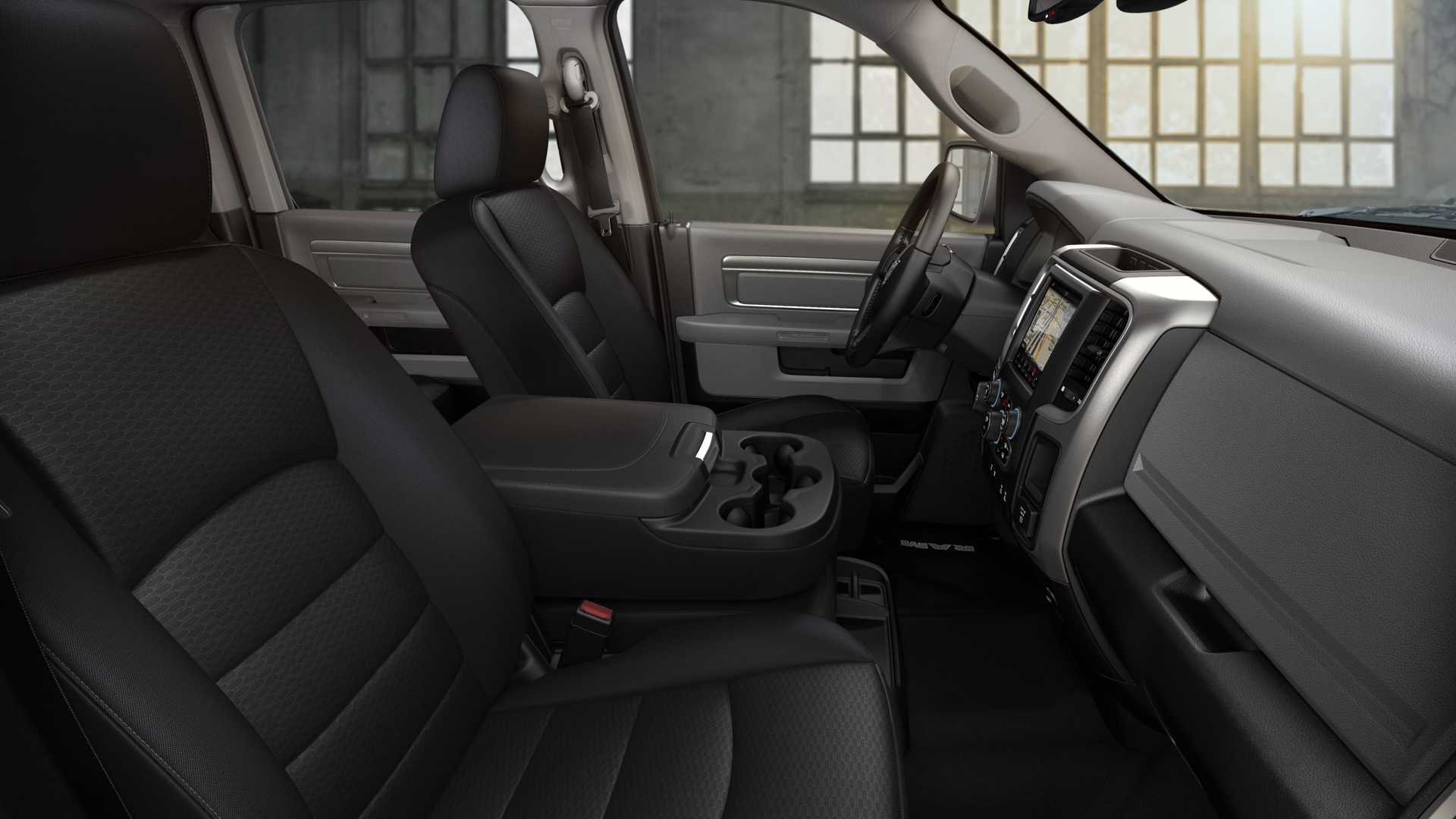 2019 - RAM 1500 CLASSIC WARLOCK, foto 11