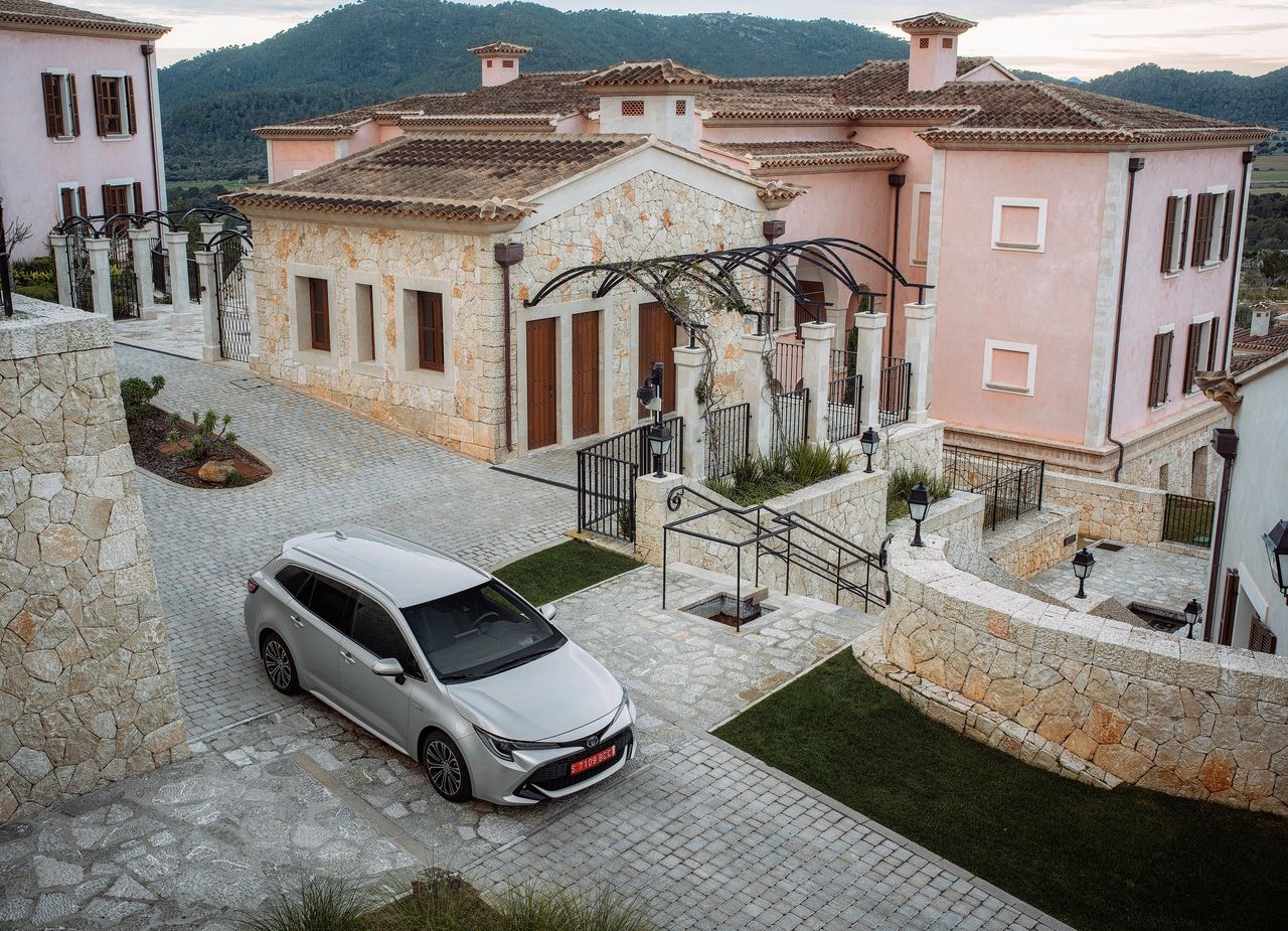 2019 - TOYOTA COROLLA TOURING SPORTS, foto 2