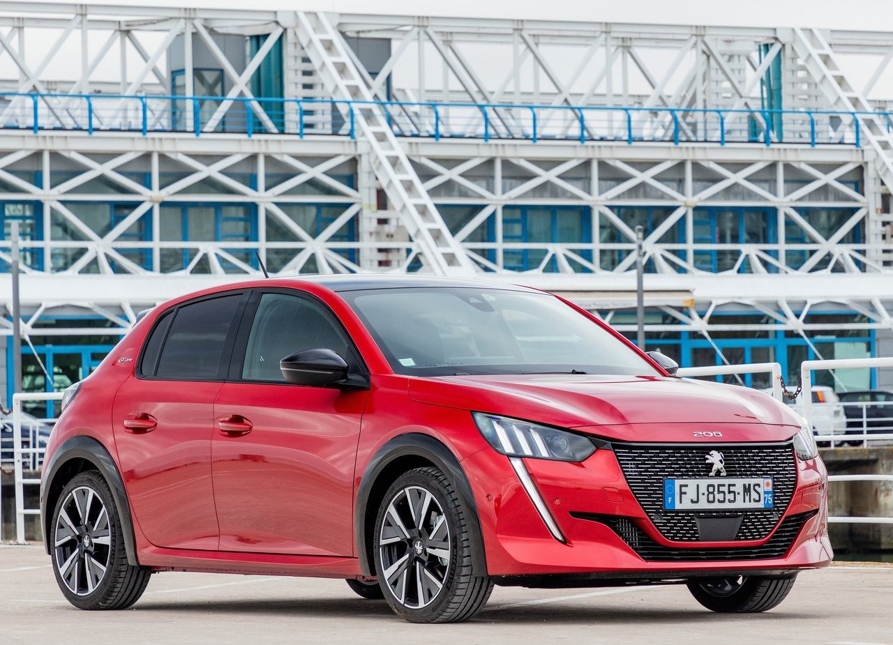 PEUGEOT 208, foto 1