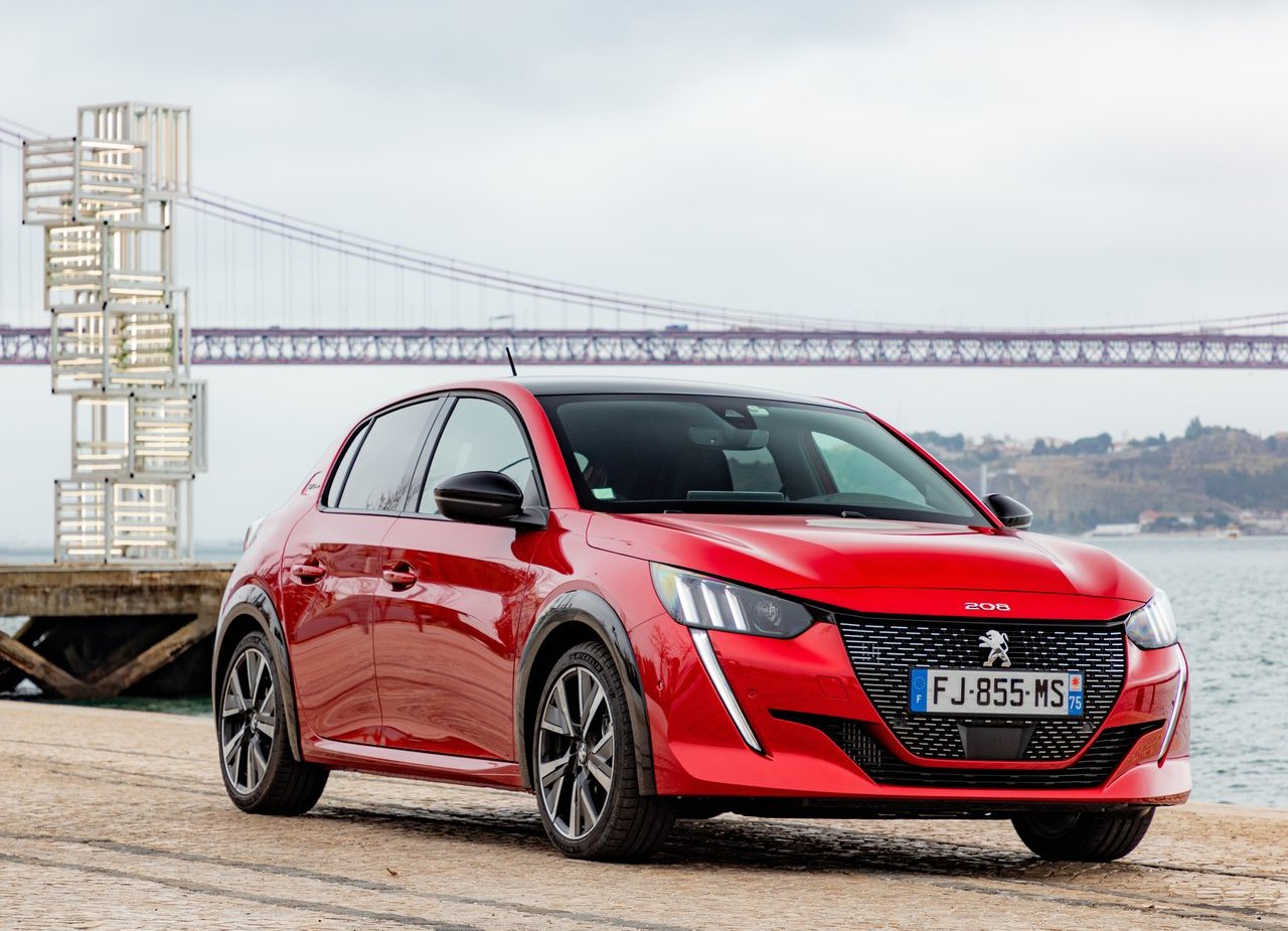PEUGEOT 208, foto 2