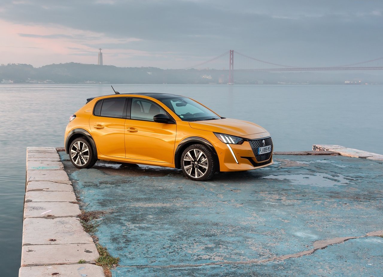 PEUGEOT 208, foto 24