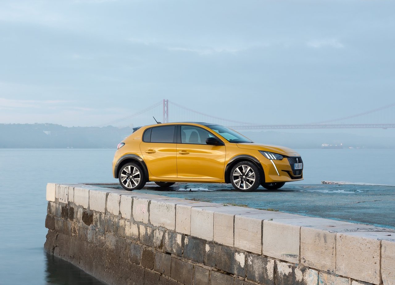 PEUGEOT 208, foto 27
