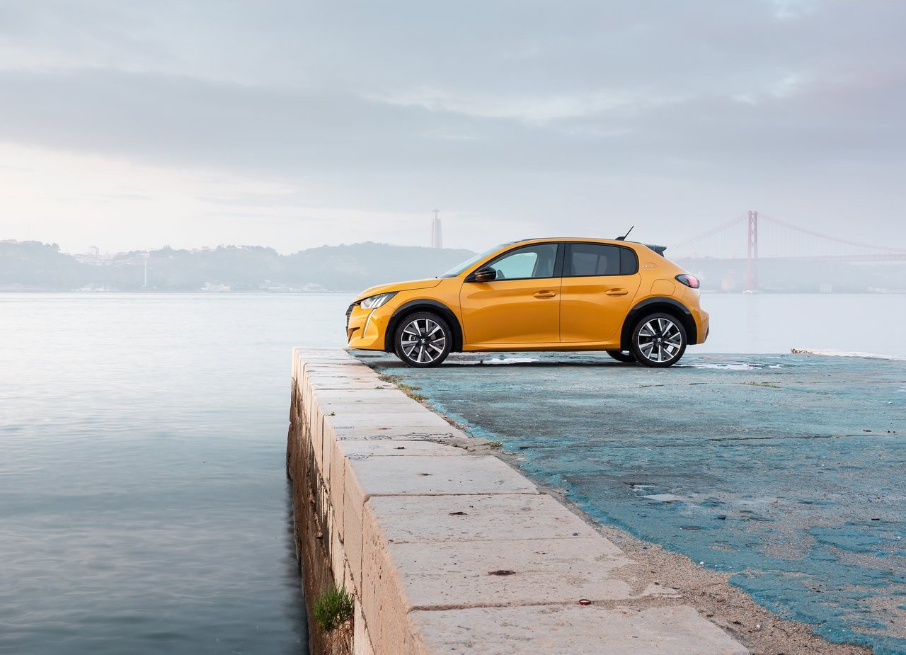 PEUGEOT 208, foto 56