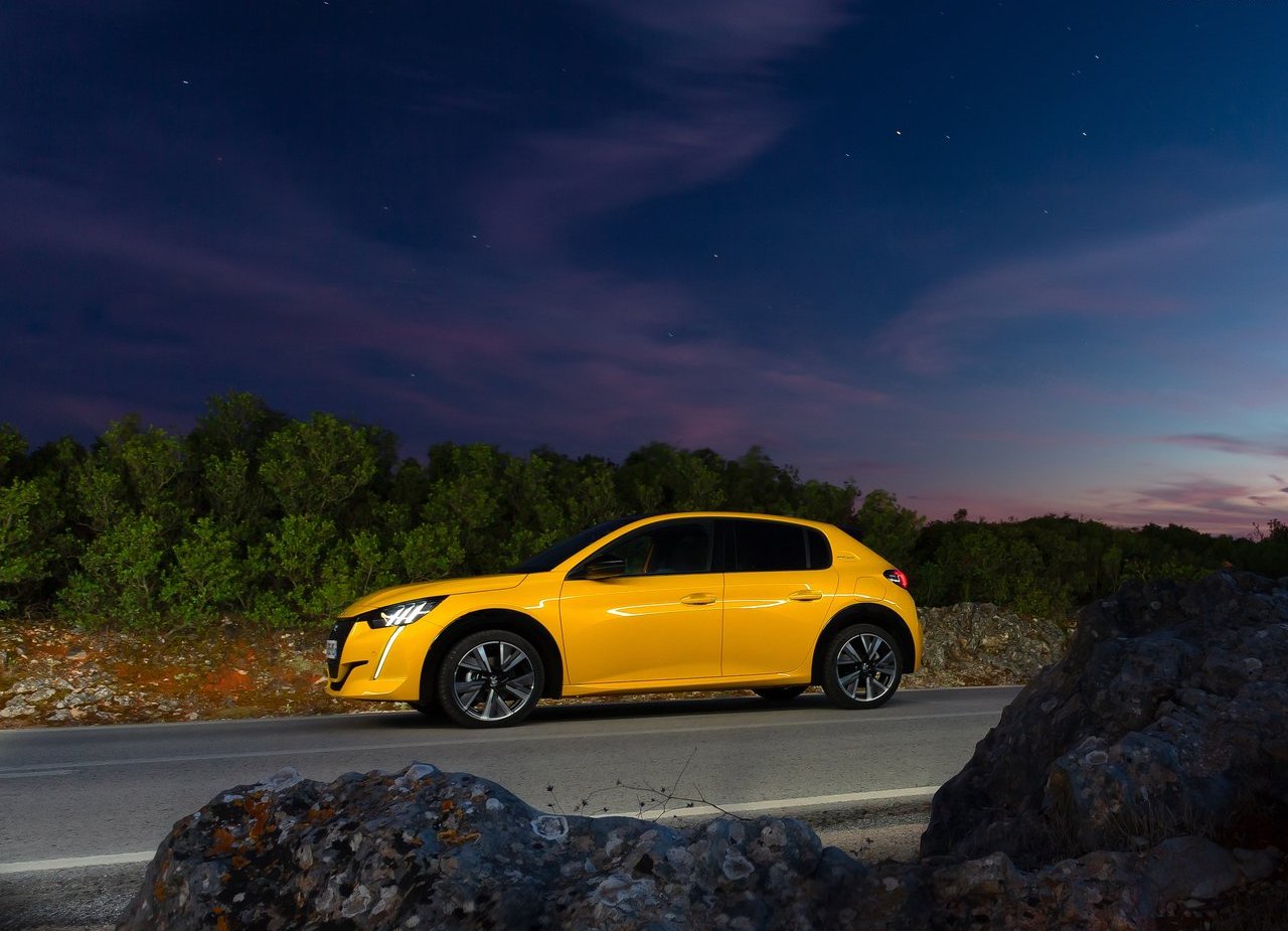 PEUGEOT 208, foto 57