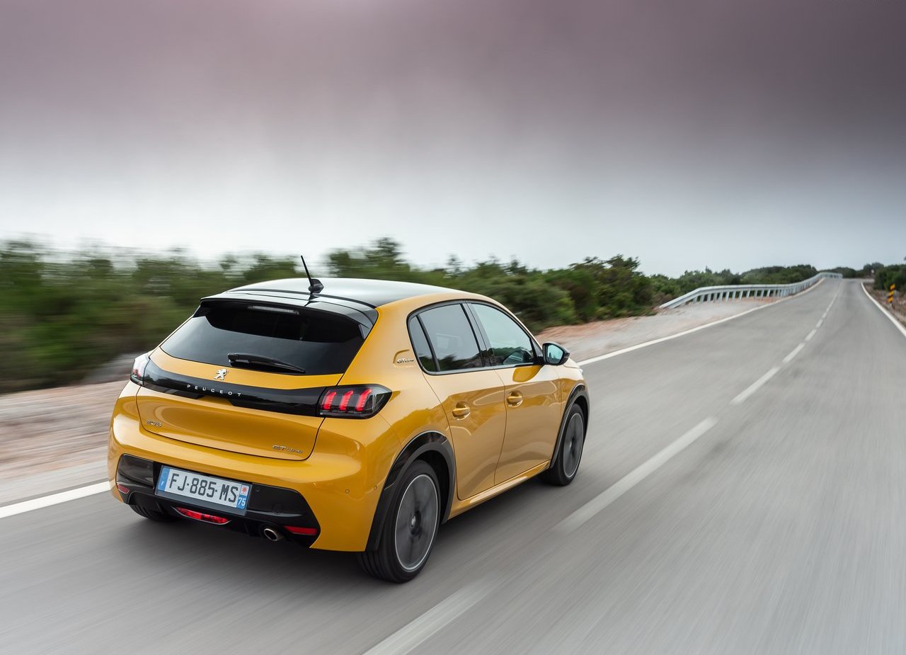 PEUGEOT 208, foto 90