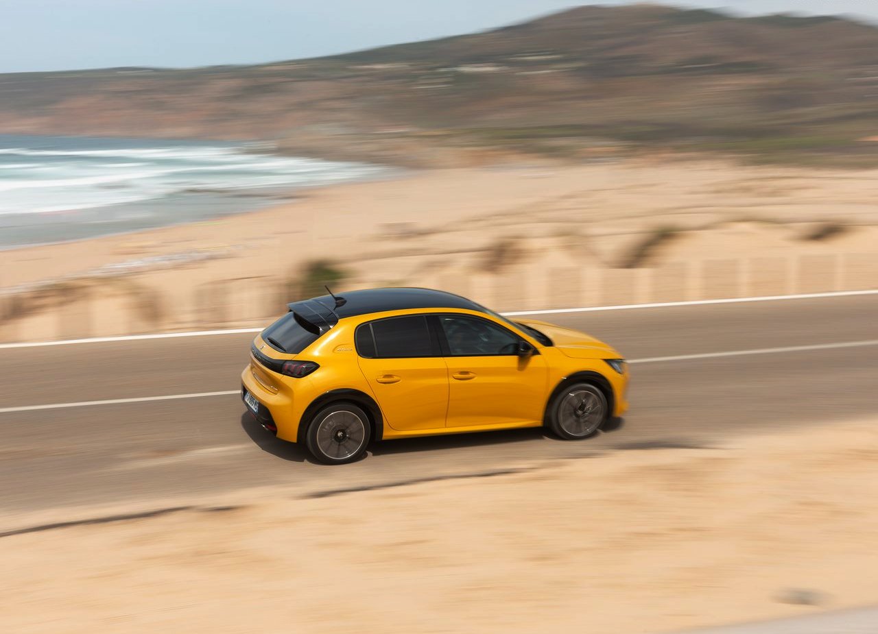 PEUGEOT 208, foto 91