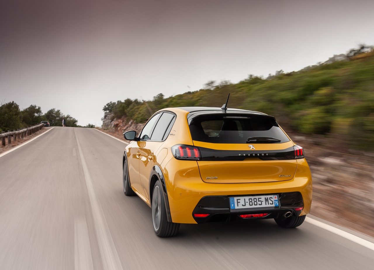 PEUGEOT 208, foto 94