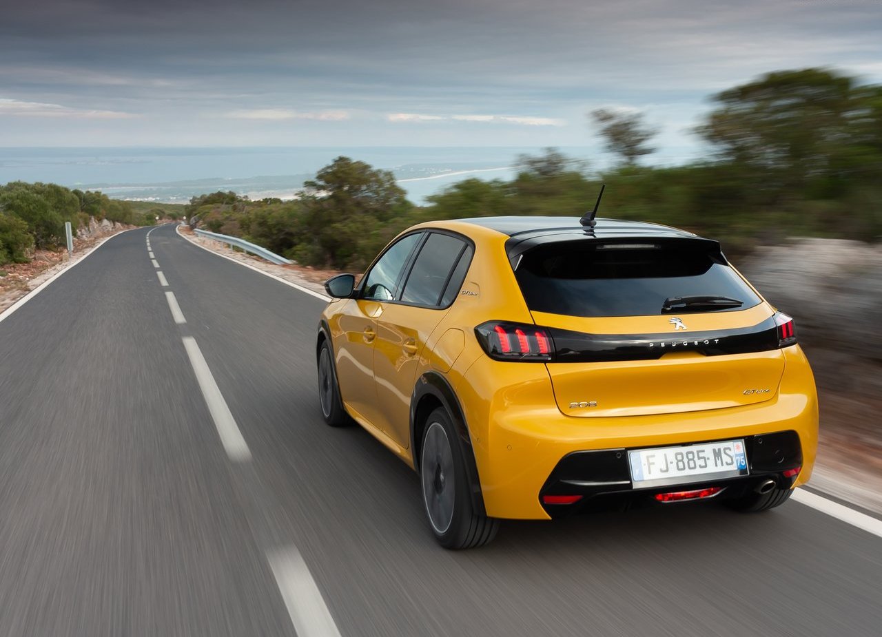 PEUGEOT 208, foto 97