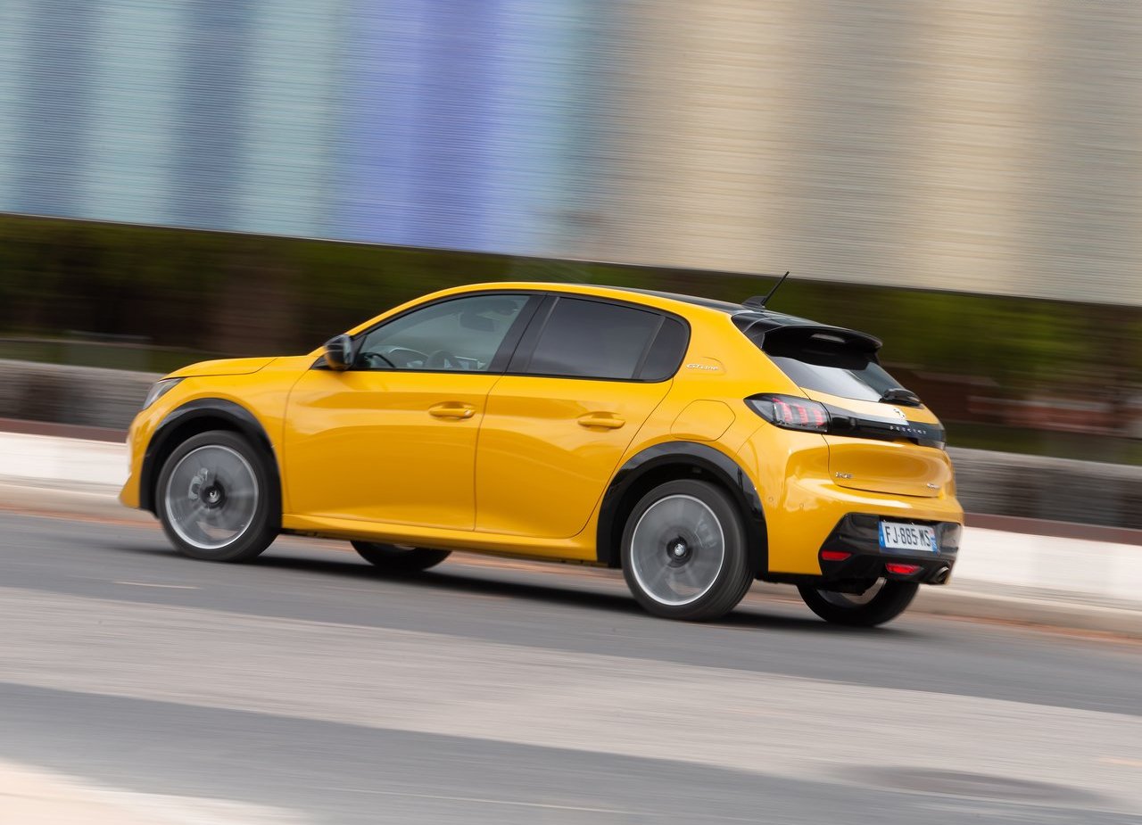 PEUGEOT 208, foto 99