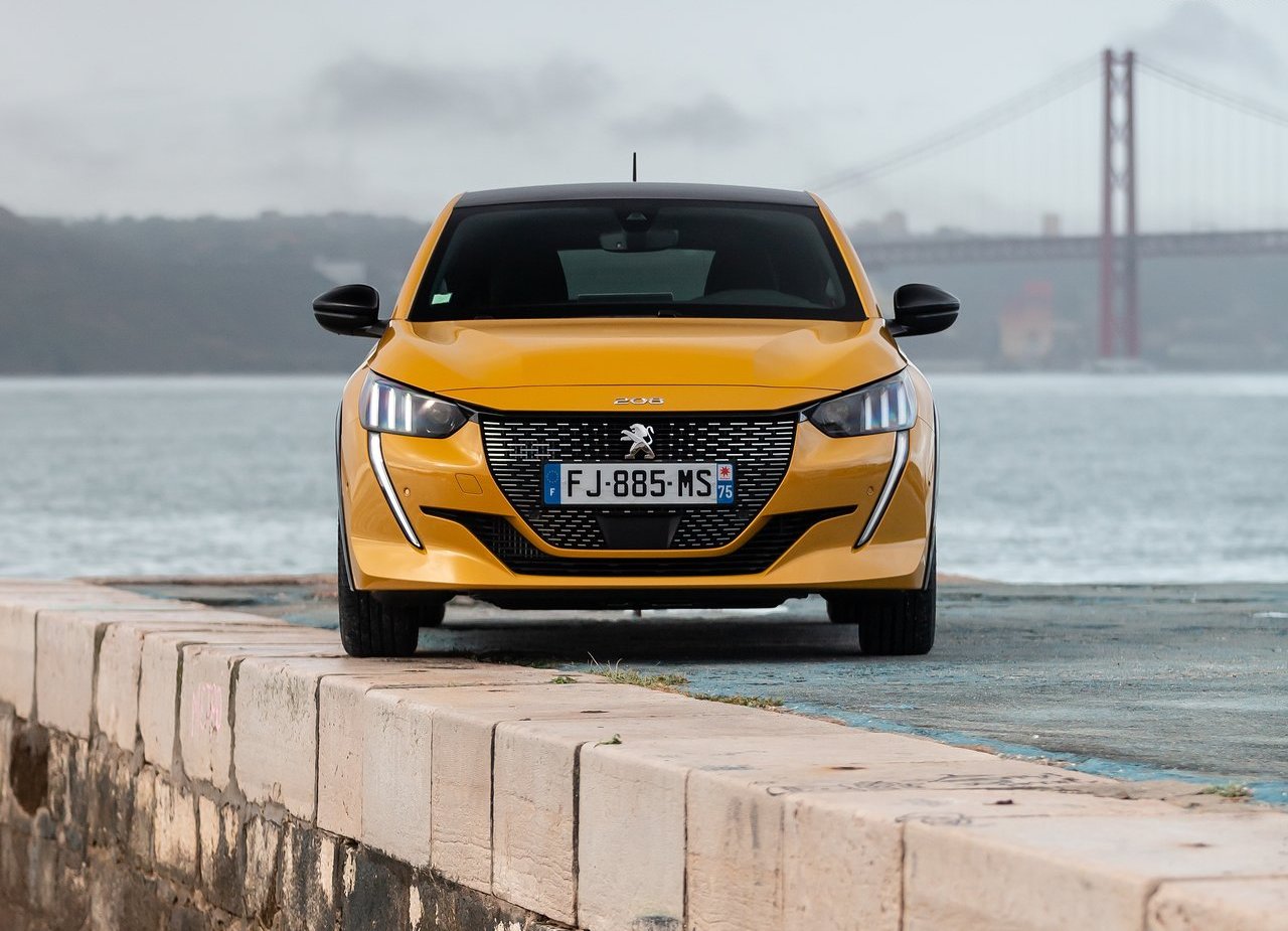 PEUGEOT 208, foto 102