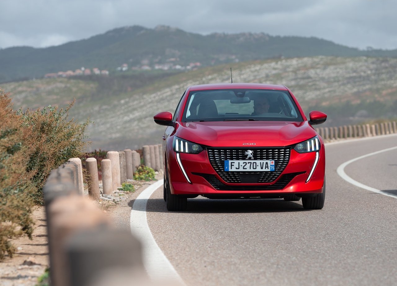 PEUGEOT 208, foto 114